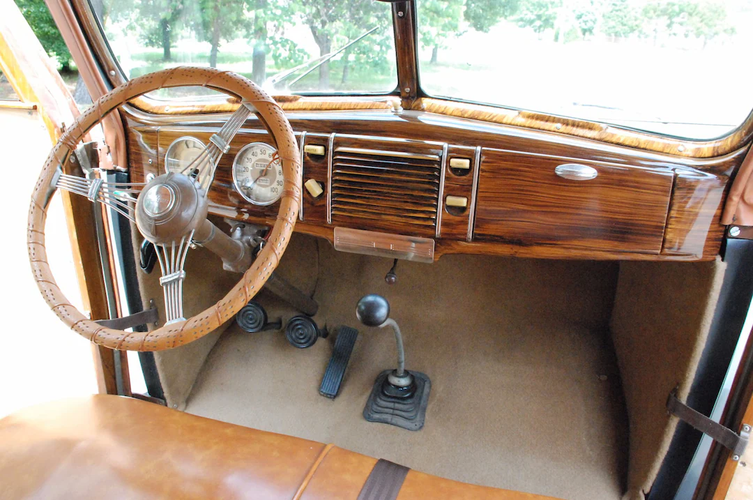 1939-Ford-Deluxe-Woodie-Station-Wagon-Bring-a-Trailer-interior