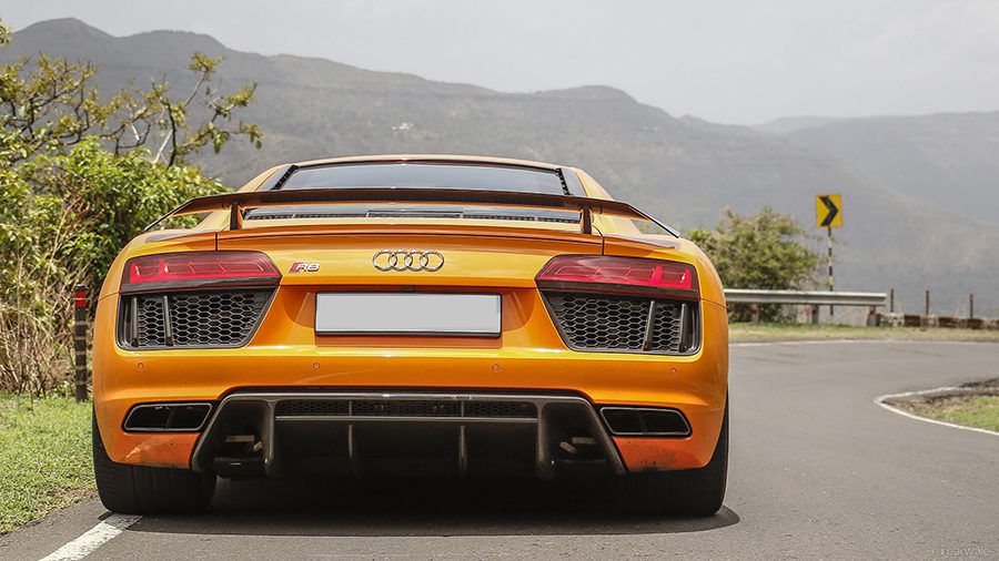 Audi R8 rental near Mumbai Airport