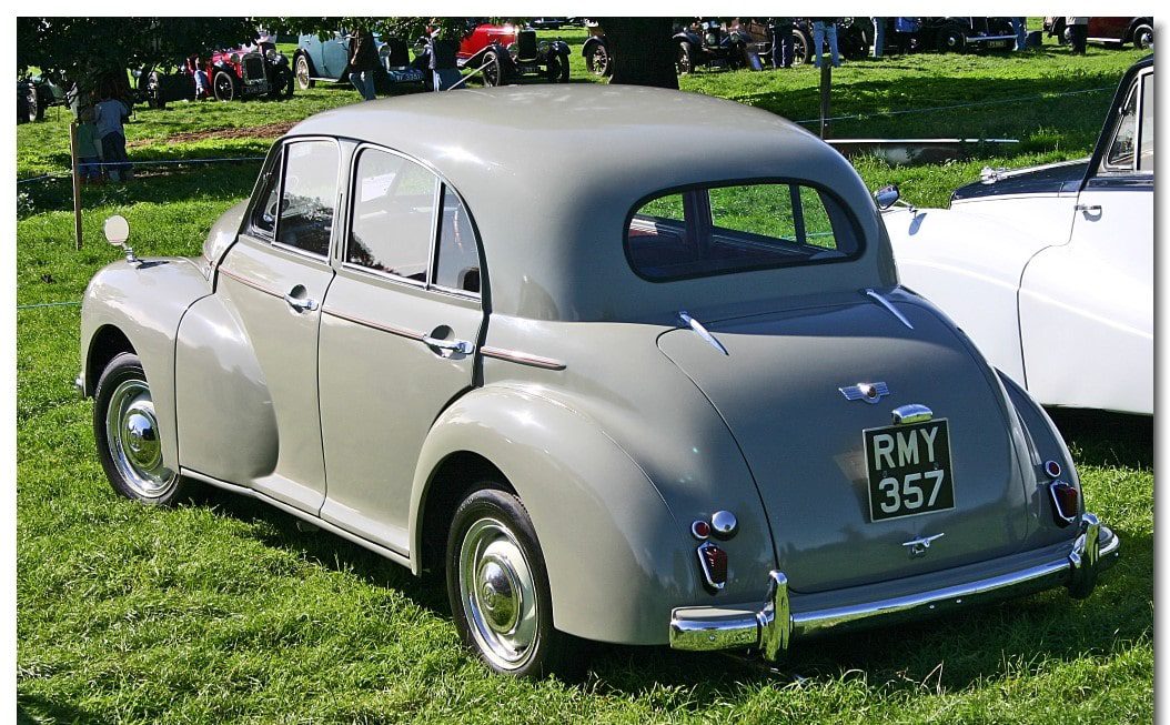 Morris Oxford MO 1953 rear-min