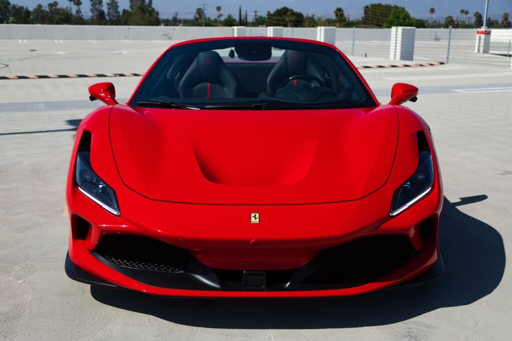 Rent Ferrari F8 Tributo