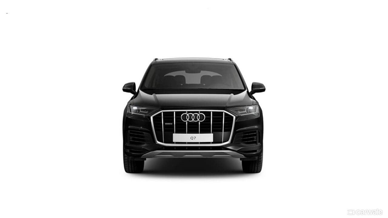 q7q7frontview-min