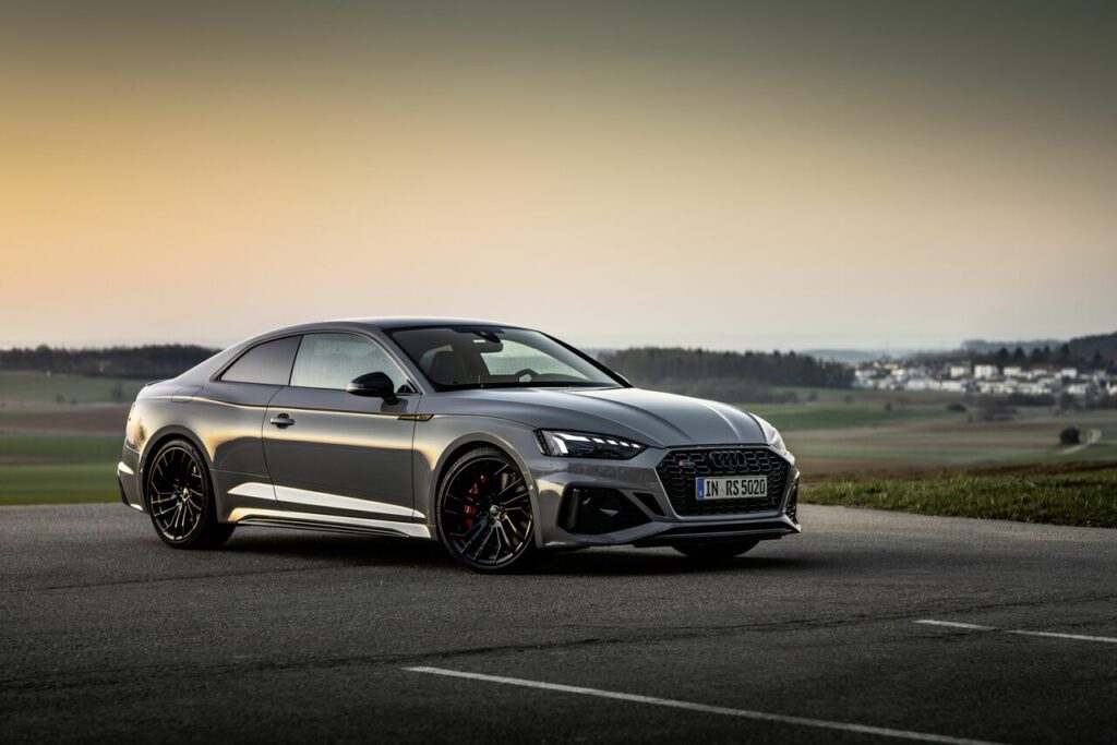 Audi RS5 Rental in mumbai